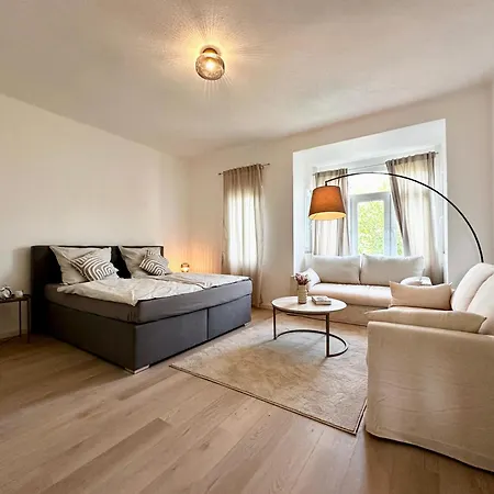 Grosse Apartment Stuttgart